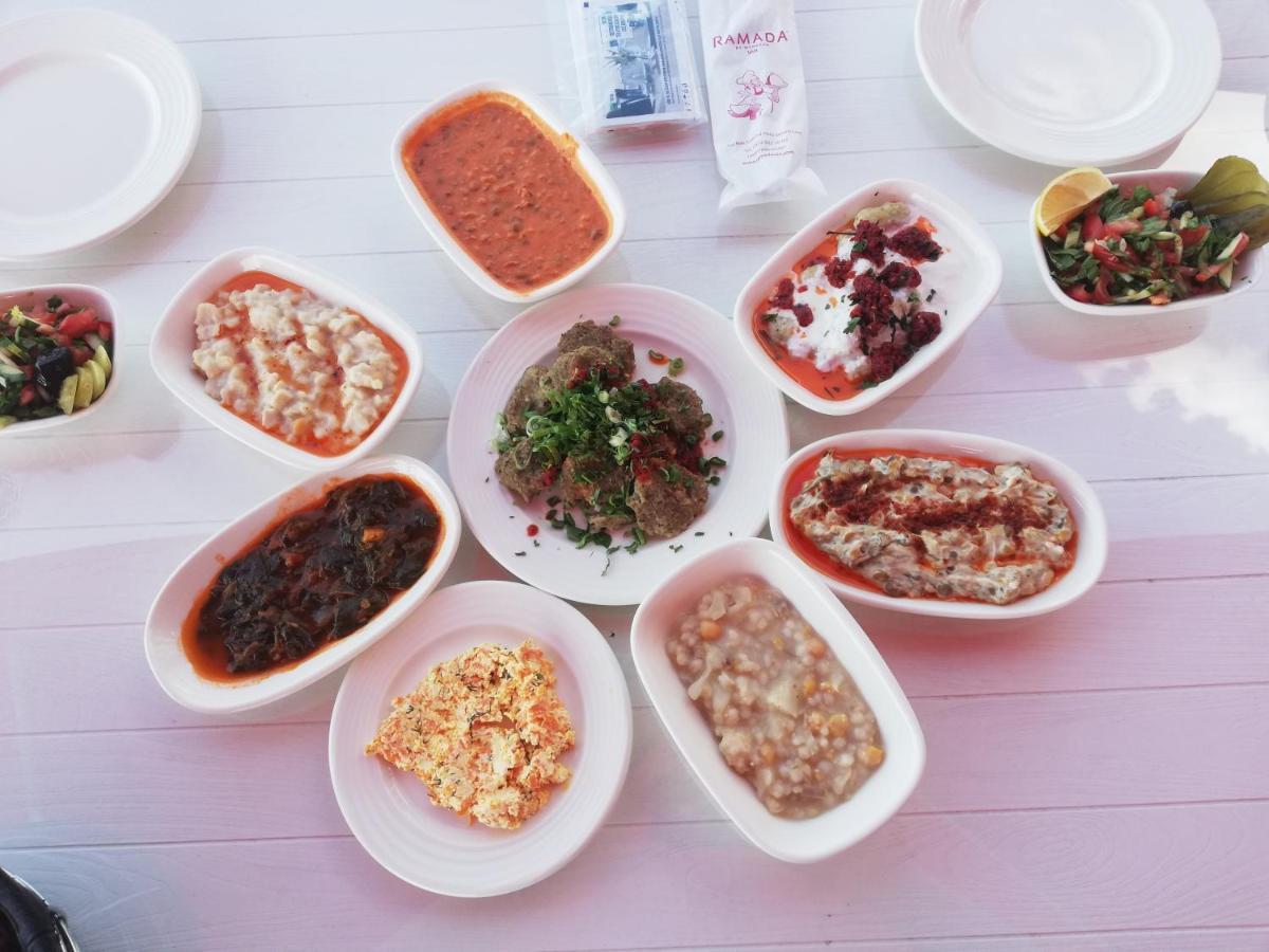 라마다 바이 윈덤 반 호텔 외부 사진
